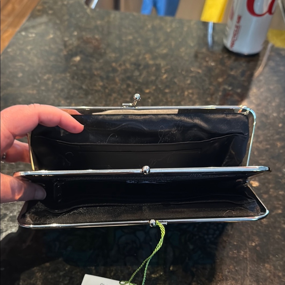 Vera Bradley kiss lock Wallet - Picture 3 of 3